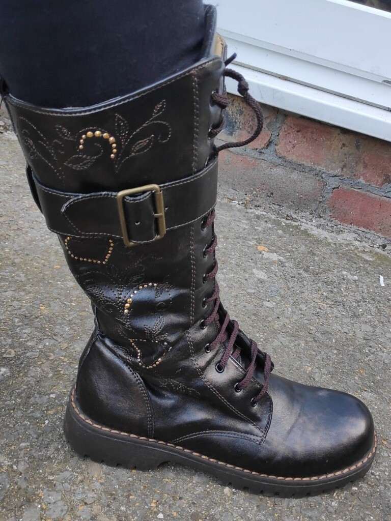 womens boots size 5